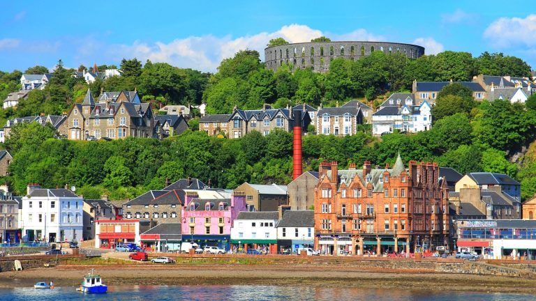 Decorative photo of Oban harbour